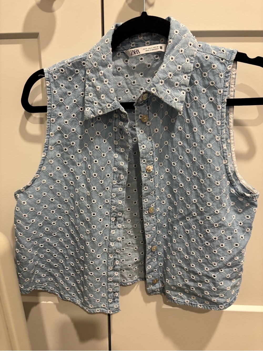 Zara Light Blue Eyelet Button-Down Sleeveless Shirt